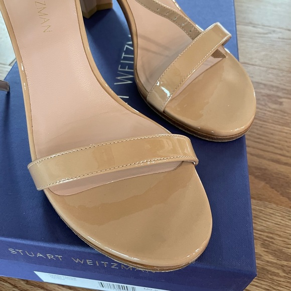 Stuart Weitzman nearlynude heels - Picture 4 of 5